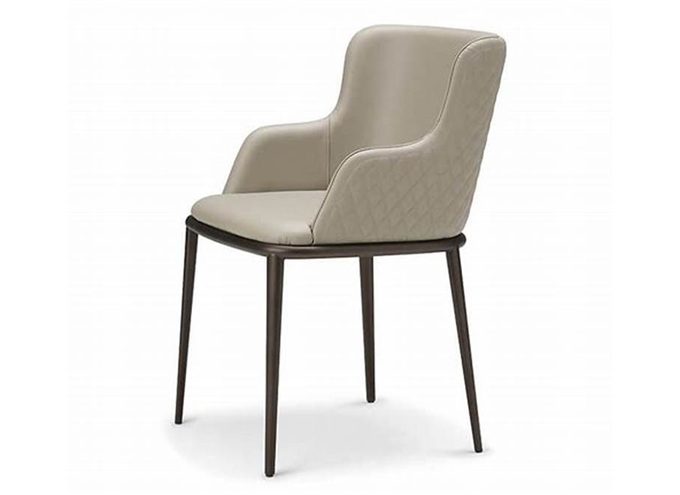 意式現(xiàn)代簡(jiǎn)約皮革靠背實(shí)木椅子