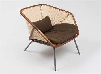 高級(jí)會(huì)所日式簡(jiǎn)約藤編實(shí)木靠背椅子