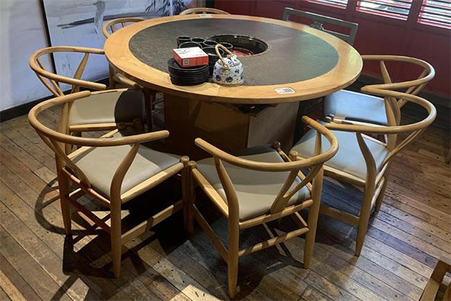 中式仿古火燒石臺(tái)面實(shí)木火鍋餐桌