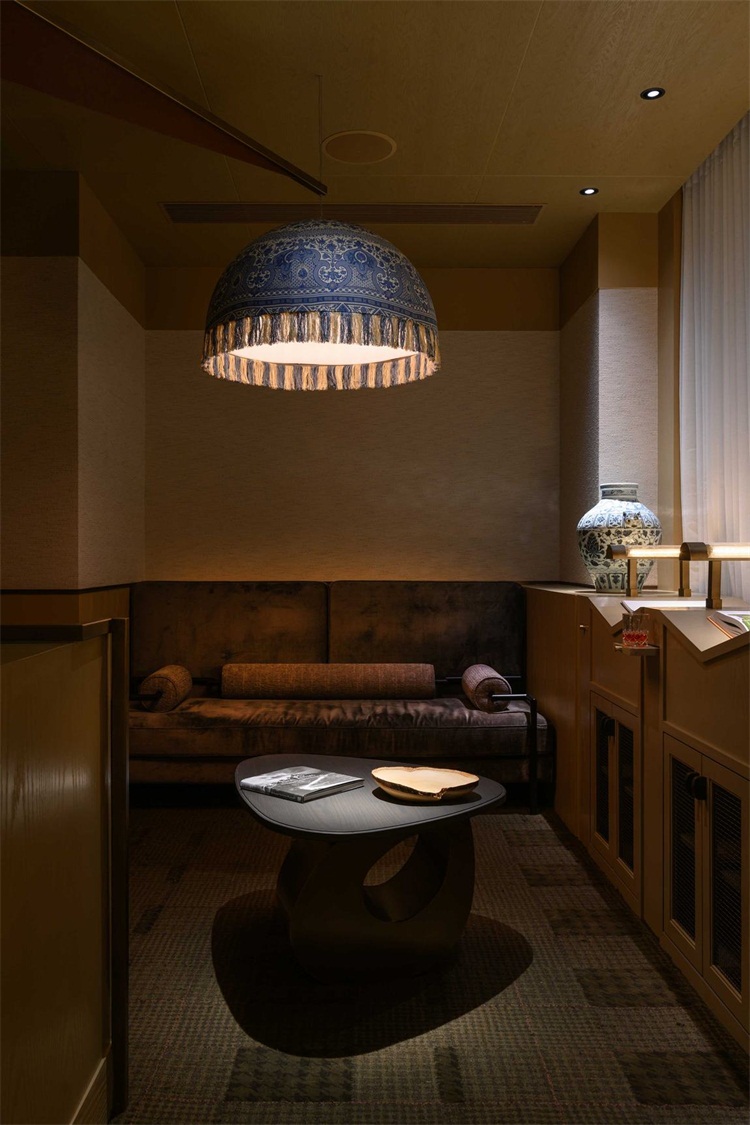 餐廳空間設(shè)計效果圖