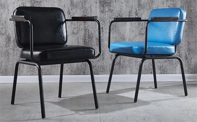 工業風清吧鐵藝軟包靠背椅