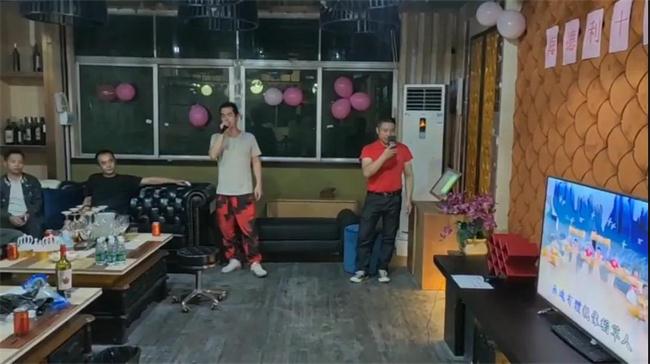 沙發部翁經理唱《愛拼才會贏》